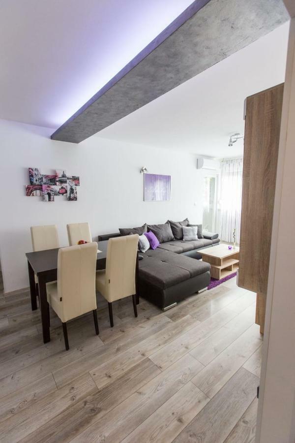 Apartment Amelia Pola Esterno foto